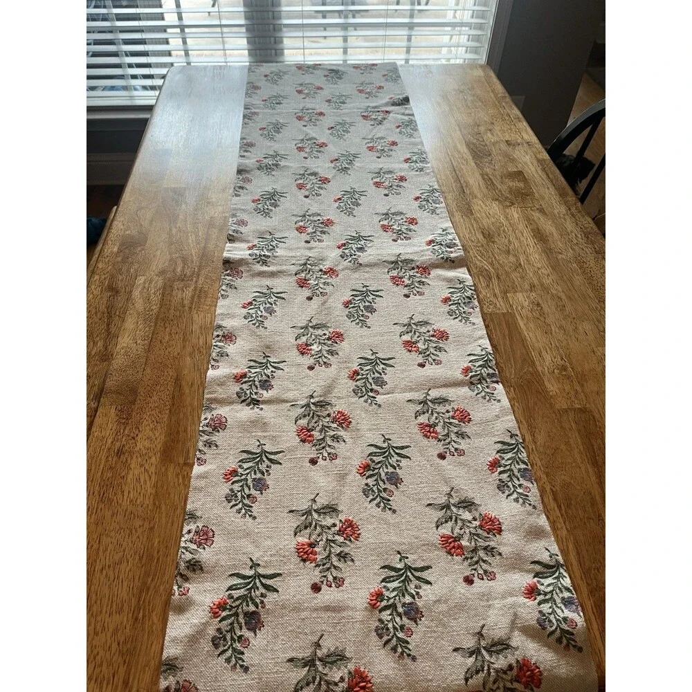 The Farmhouse By Rachel Ashwell Table Runner 16X88 100% Cotton Flowers